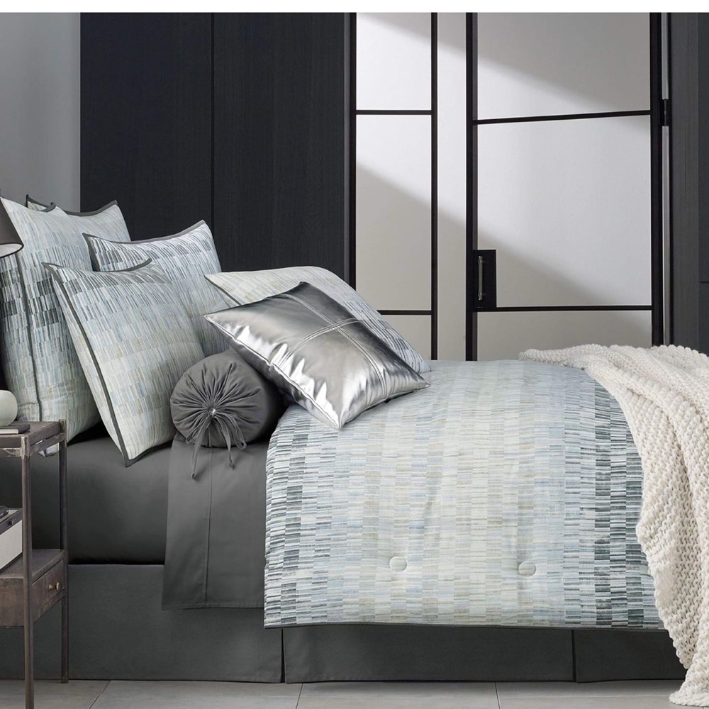 Oscar Oliver Flatiron Full/Queen Duvet Cover and 2 Standard Size Pillow Shams